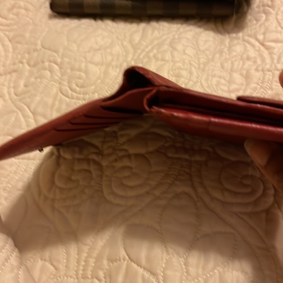 910 Burberry Red TriFold Wallet - Picture 8 of 11